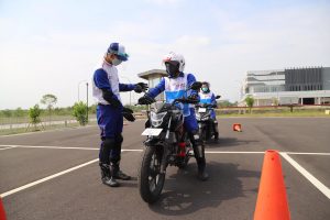 Tips #Cari_Aman Pakai Standar Samping Untuk Motor Honda