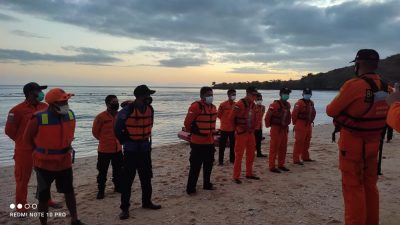 Tim SAR Cari Pemancing Terseret Ombak Di Tanjung Ringgit