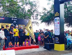 Bupati Lotim Lepas Peserta Road Bike Race Sembalun KOM 2021