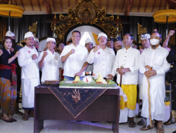 Gubernur NTB Hadiri Langsung Dharma Shanti & HUT Puskor Hindunesia