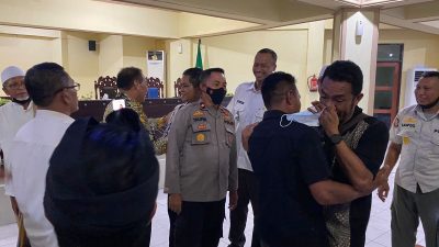 Rekonsiliasi,Berpelukan dan Saling Memaafkan Masyarakat Desa Mareje Siap Hidup Berdampingan Kembali