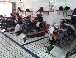 Mau Service Motor Tapi Sibuk Kerja & Gak Ada Waktu?,  Datang Aja Ke Jaringan Bengkel Astra Motor