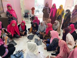 IPEMI Kabupaten Bima Gelar Pelatihan Pembuatan Tas Dari Limbah