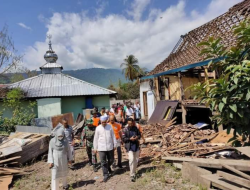 Kunjungi Korban Kebakaran di Juran Alas Sumbawa, Gubernur NTB Serahkan Bantuan