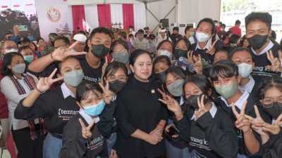 Penuh Canda, Puan Sosialisasi Tak Nikah Dini ke Remaja Bali