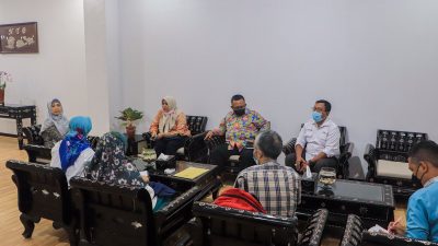 Beri Apresiasi KOTAKU, Wagub NTB Tekankan Pilah Sampah dari Rumah