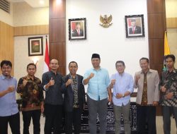 Pertemuan Puncak FORKOM Pimpinan FKIP Negeri se-Indonesia, Gubernur Ingatkan Ajak Peserta Nikmati Pariwisata NTB