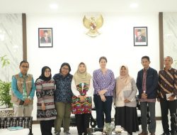 Wagub NTB Paparkan Posyandu Keluarga di Hadapan Perwakilan University Of Leeds School Of Geografh