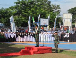 Pangdam IX/Udayana Bertindak Sebagai Inspektur Hari Santri Nasional di Bima