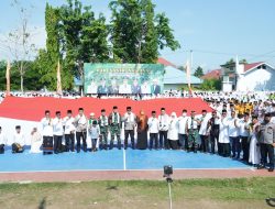 Danrem 162/WB dampingi  Pangdam IX/Udayana upacara hari santri nasional di Kota Bima