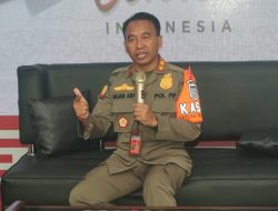 Satpol PP Lakukan Penataan PKL Seputar Gelaran WSBK