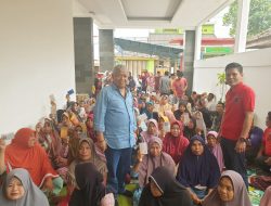Ingin Home Industri Naik Kelas, Rachmat Hidayat Salurkan Bantuan Modal Usaha UMKM dan Beasiswa Senilai Rp. 462 Juta di Lombok Timur