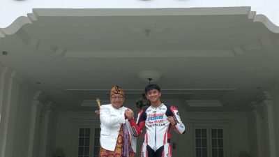 Sekda NTB Begibung Bersama Mario Aji di Puyung