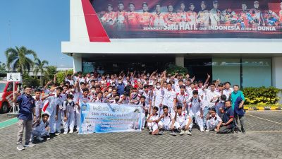 SMKN 2 Kuripan Study Tour ke Pusat Distribusi Motor Honda di NTB