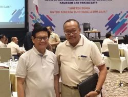 Drs.H.L. Cuk Sudarmadi: Drs.H.L. Azhar Manusia Setengah Dewa