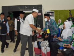 Gubernur NTB Lepas Jemaah Calon Haji Kloter Pertama