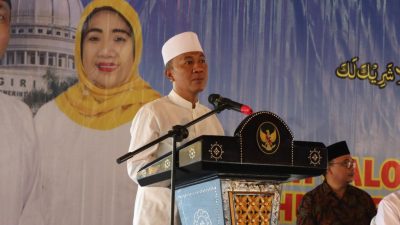 Bupati H. Fauzan Khalid Minta Calon Jamaah Haji Lombok Barat Saling Tolong Menolong dan Jaga Kekompakan