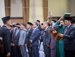 Wali Kota Lantik Sekda Baru,Wali Kota Mataram H Mohan Roliskana Lantik L.Alwan Basri Sebagai Sekretaris Daerah KotaMataram.