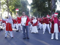 Sambut HUT Kemerdekaan RI Ke – 78, Gubernur NTB Launching Pembagian dan Pengibaran Bendara Merah Putih