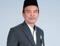 Prof. Dr. H. Muslihun, M.Ag, Ketum YPP Mukhtarul Amin NWDI Rensing Bat dan Guru Besar UIN Mataram. Ini Profil Lengkapnya