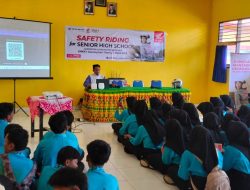 Honda NTB Gandeng Siswa SMK Negeri 1 Gunung Sari Edukasi Safety Riding