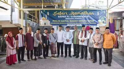 Penjabat Gubernur NTB H. Lalu Gita Ariadi, M.Si Berbagi Berkah di Safari Ramadhan Kedua di Kota Mataram
