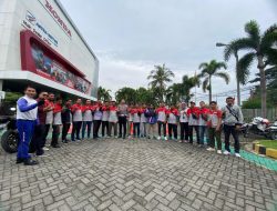 Sinergi Astra Motor dan Satlantas Polres Lobar dalam Pelatihan Keselamatan Berkendara bagi Karyawan JNE