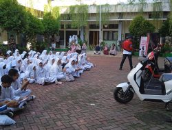 Astra Motor NTB Hadir Berikan Edukasi Safety Riding DI SMPN 6 Mataram