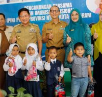 Pj Gubernur Ajak Masyarakat Jaga Kesehatan Anak Dari Penyakit Lumpuh Dengan Vaksin Polio