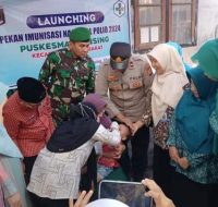 Pelaksanaan PIN Polio di Rensing Bat Resmi di Launching Camat Sakra Barat