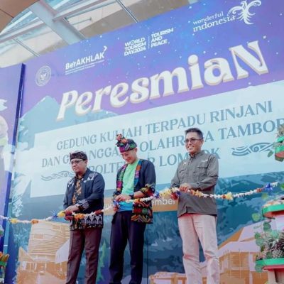 Wakili Pj Gubernur, Kadis Pariwisata NTB Hadiri Peresmian Gedung Kuliah dan GOR Poltekpar Lombok