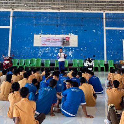 Astra Motor NTB Tetap Berkomitmen Mengedukasi Keselamatan Berkendara di Sekolah Binaan seperti SMKN 2 Sumbawa Besar