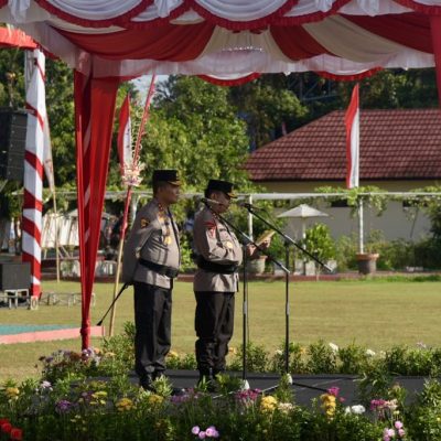 Sekda NTB Hadiri Upacara Serah Terima Pataka Kapolda NTB