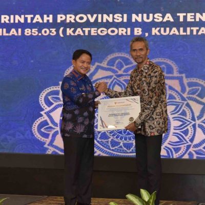 Pj Gubernur NTB Terima Anugerah Predikat Kepatuhan Publik 2024