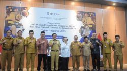 Pj Gubernur NTB Hassanudin, Serahkan DIPA Dan Buku Alokasi TKD Tahun Anggaran 2025 Secara Digital