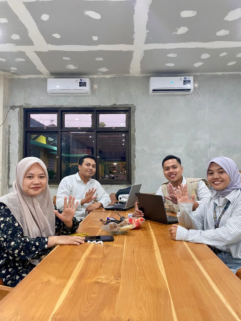 Gambar WhatsApp 2025-04-29 pukul 18.20.18_06c95ec9