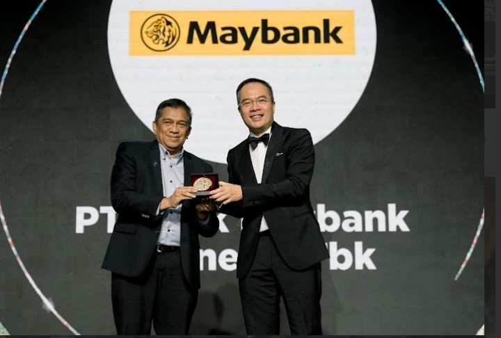 PT Bank Maybank Indonesia Tbk (Maybank indonesia) menerima penghargaan HR Asia Sustainable Workplace Awards 2025