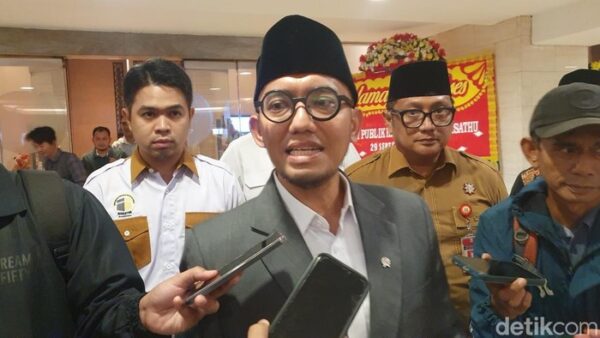 dahnil-anzar-simanjuntak-1759151325794_169