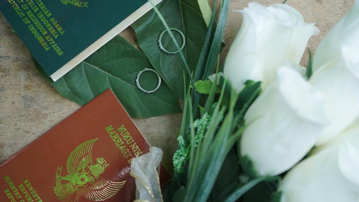 ilustrasi-buku-nikah_169