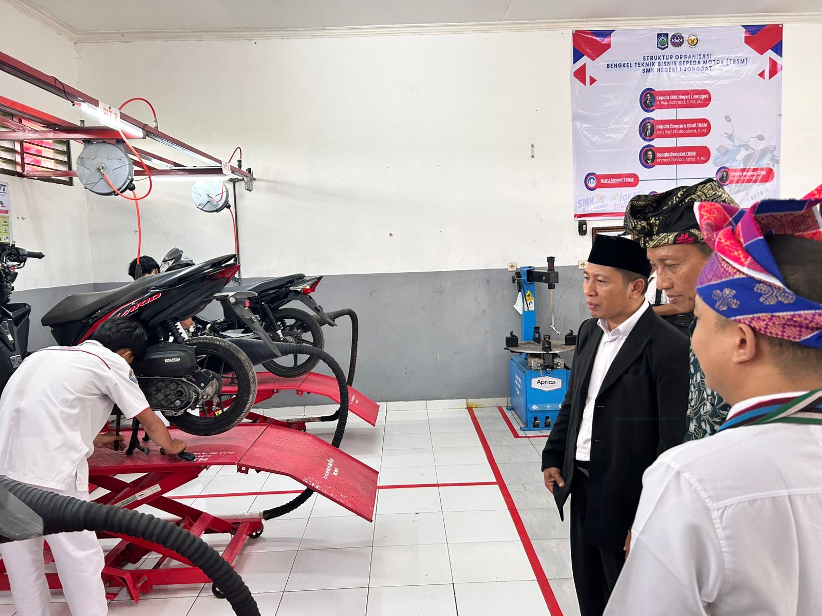 b147e21e-724b-4d0d-9091-cb1d8f1e8cc6