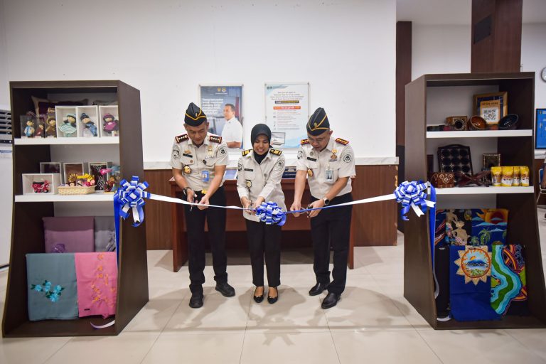 140ad2e7-48ba-4cee-8c27-009657b8e013