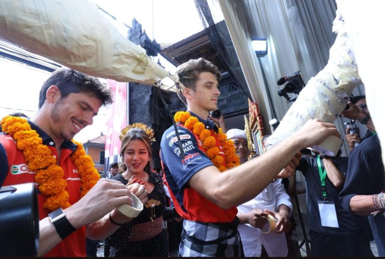 86550582-0cf9-433f-97db-131904a93663