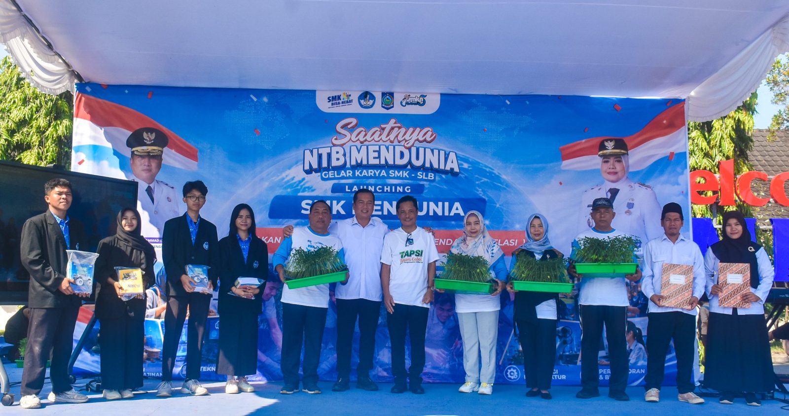 YAN SYAHRONI